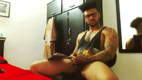 Lewis Strong online show from December 1, 5:49 pm