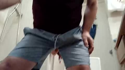 Snapshot of lgck12in chatting on October 23, 12:47 am C2bme online show from October 23, 12:47 am