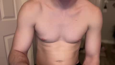 Snapshot of lhotboyl chatting on January 28, 6:27 am lhotboyl online show from January 28, 6:27 am