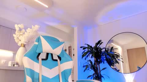 Liam online show from March 13, 7:53 pm