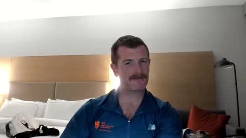 Snapshot of liam_1985 chatting on February 1, 11:37 pm Liam online show from February 1, 11:37 pm
