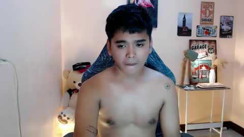 liam_anthonyxx online show from October 16, 5:21 pm