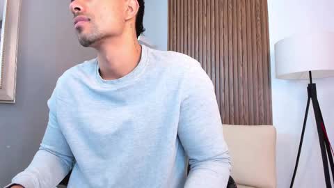 Snapshot of liam_colliins chatting on February 13, 11:39 am Liam Collins online show from February 13, 11:39 am