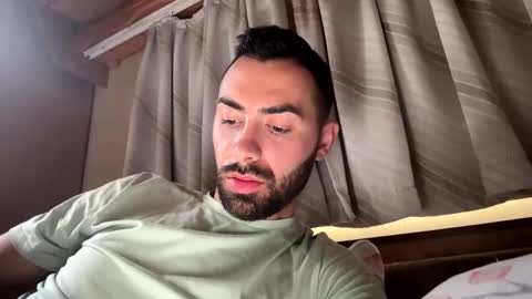 Snapshot of liam_daniel chatting on September 21, 8:03 am Liam online show from September 21, 8:03 am