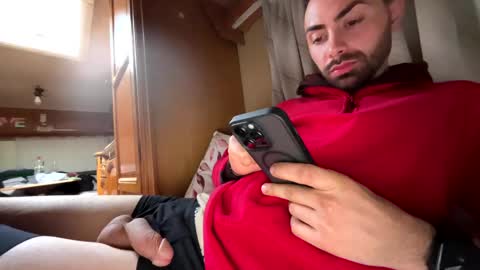 Snapshot of liam_daniel chatting on February 28, 12:09 pm Liam online show from February 28, 12:09 pm
