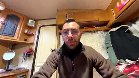 Snapshot of liam_daniel chatting on March 1, 1:18 pm Liam online show from March 1, 1:18 pm