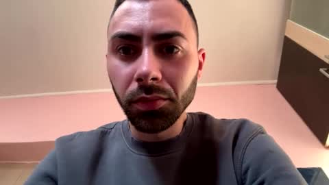 Snapshot of liam_daniel chatting on February 23, 5:39 am Liam online show from February 23, 5:39 am
