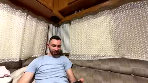 Snapshot of liam_daniel chatting on February 23, 6:08 pm Liam online show from February 23, 6:08 pm