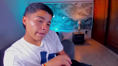 Liam online show from April 17, 10:56 pm