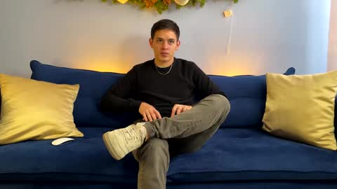Snapshot of liam_enzho chatting on January 6, 5:16 pm Liam online show from January 6, 5:16 pm