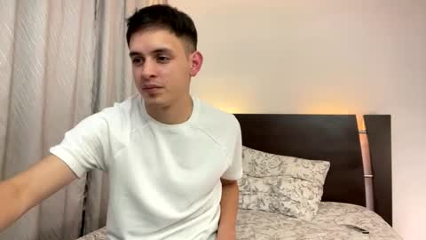 Snapshot of liam_enzho chatting on March 7, 2:04 am Liam online show from March 7, 2:04 am