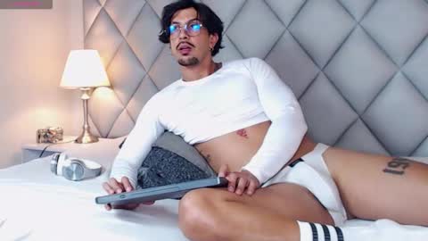 Liam Espinoza online show from October 20, 10:24 pm