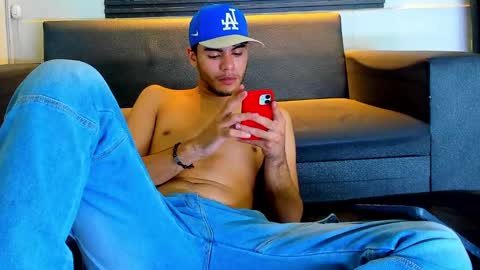 liam_genner online show from September 9, 1:05 am