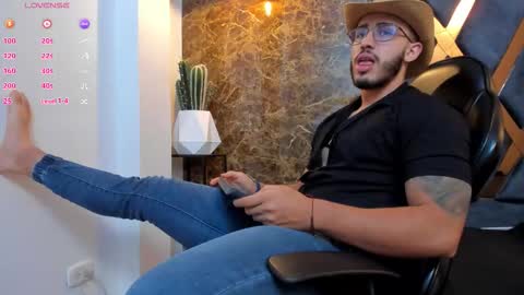 Snapshot of liam_kleiin chatting on September 18, 11:45 am LIAM KLEIN online show from September 18, 11:45 am