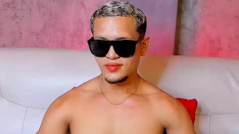 liam_knight online show from December 22, 2:31 am