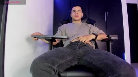 Liam online show from March 21, 8:19 am