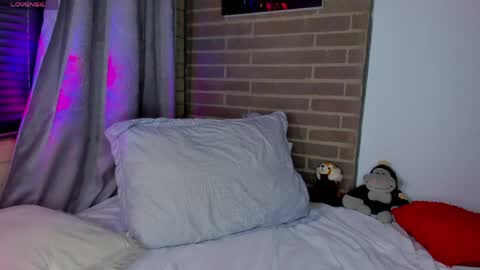 liam online show from April 28, 2:49 am