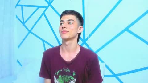 liam_scott7 online show from December 15, 12:17 pm