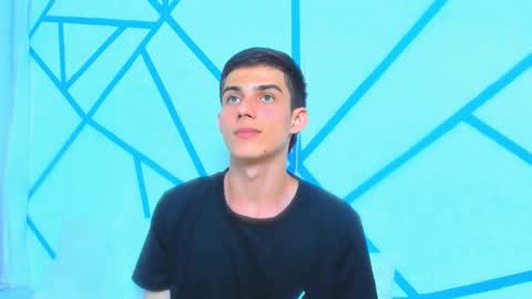 liam_scott7 online show from February 20, 7:08 pm
