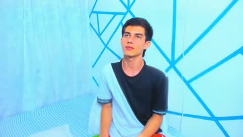 liam_scott7 online show from September 19, 12:13 am