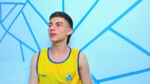liam_scott7 online show from December 12, 12:05 am