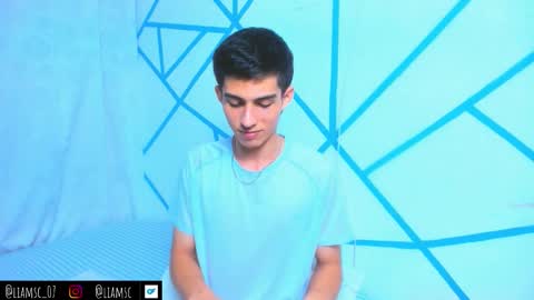 Snapshot of liam_scott77 chatting on October 17, 8:24 pm Liam scott77 online show from October 17, 8:24 pm