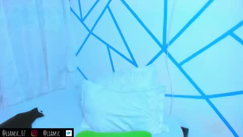 Snapshot of liam_scott77 chatting on October 31, 2:24 am Liam scott77 online show from October 31, 2:24 am