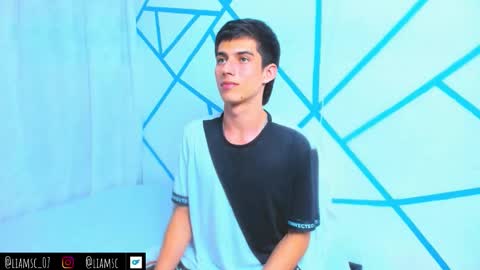 Snapshot of liam_scott77 chatting on October 30, 2:13 am Liam scott77 online show from October 30, 2:13 am