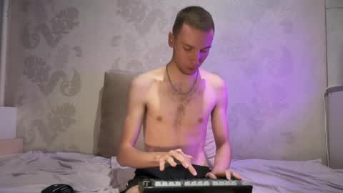 Liam Shadow online show from June 6, 9:04 am