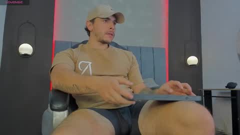 Liam online show from March 11, 2:07 am