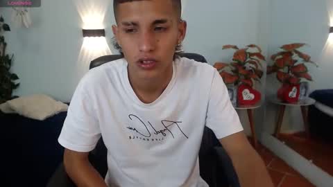 Snapshot of liamblack16 chatting on October 24, 12:29 pm LiamBlack16 online show from October 24, 12:29 pm