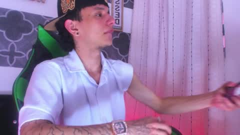 liamblaze online show from December 4, 10:17 pm