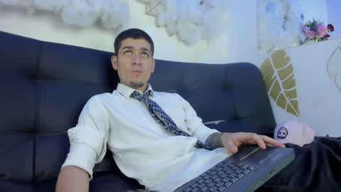 Liam online show from March 25, 8:46 pm