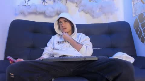 Liam online show from March 27, 10:43 pm