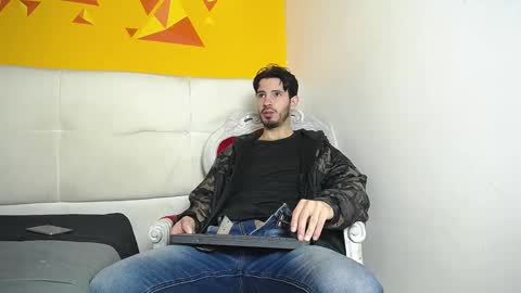 Snapshot of liamluxe chatting on March 9, 1:04 pm LiamLuxe online show from March 9, 1:04 pm