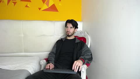 Snapshot of liamluxe chatting on January 6, 12:13 pm LiamLuxe online show from January 6, 12:13 pm