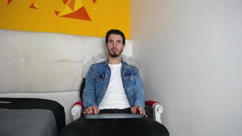 Snapshot of liamluxe chatting on February 10, 12:50 pm LiamLuxe online show from February 10, 12:50 pm
