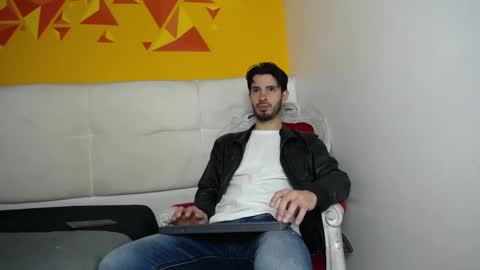 Snapshot of liamluxe chatting on March 8, 1:01 pm LiamLuxe online show from March 8, 1:01 pm