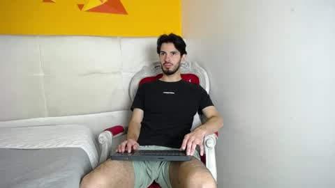 Snapshot of liamluxe chatting on January 7, 12:05 pm LiamLuxe online show from January 7, 12:05 pm