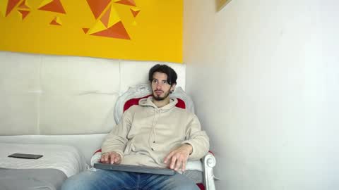 Snapshot of liamluxe chatting on February 4, 12:22 pm LiamLuxe online show from February 4, 12:22 pm