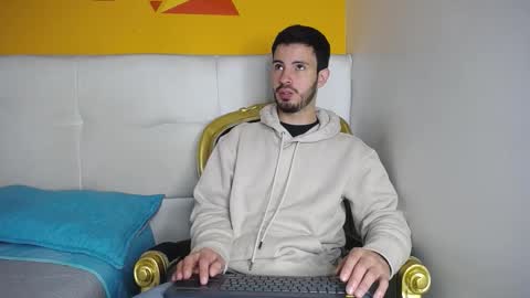 Snapshot of liamluxe chatting on September 13, 12:28 pm LiamLuxe online show from September 13, 12:28 pm