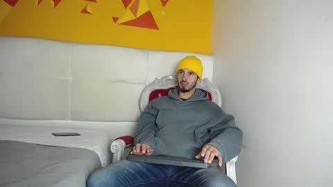 Snapshot of liamluxe chatting on January 21, 12:13 pm LiamLuxe online show from January 21, 12:13 pm