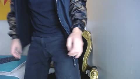 Snapshot of liamluxe chatting on October 14, 12:56 pm LiamLuxe online show from October 14, 12:56 pm