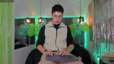 Liam online show from March 16, 1:04 pm