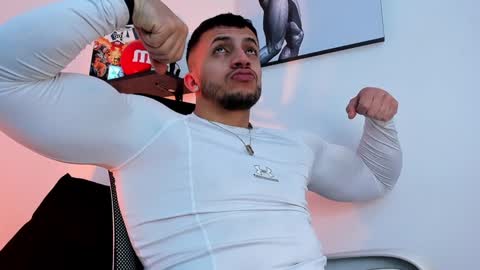 liam online show from February 6, 10:26 am