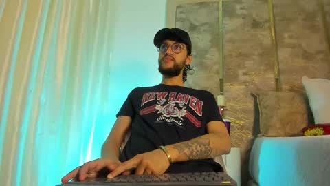 LiamSamderz online show from October 16, 12:02 pm