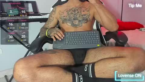 Snapshot of liamtrevor chatting on February 25, 5:52 am liamtrevor online show from February 25, 5:52 am