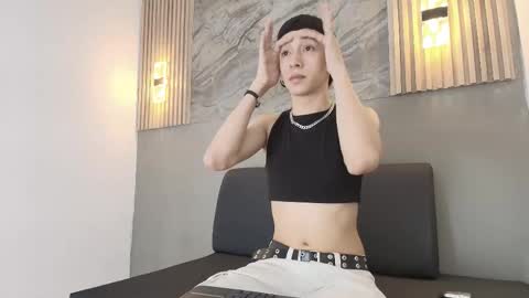 lian_cameron online show from January 14, 3:55 am