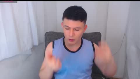 lian_eathan online show from March 21, 8:35 pm