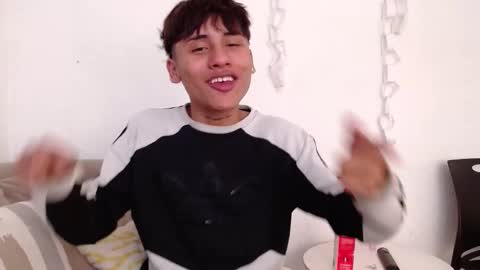 SAMUEL SAMY online show from November 4, 7:59 pm